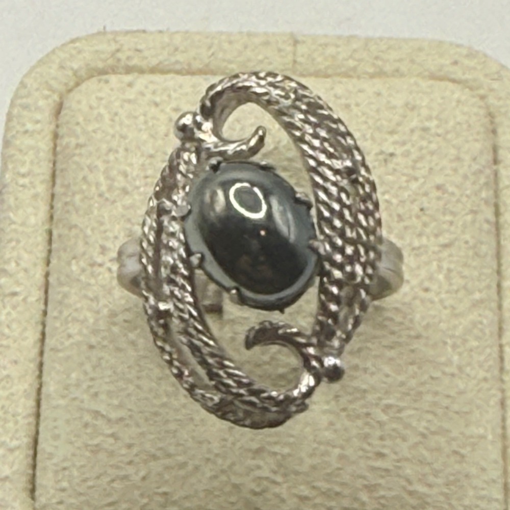 Sarah Coventry Vintage Silver Tone Hematite Cabochon Rope Scroll Ring Adjustable